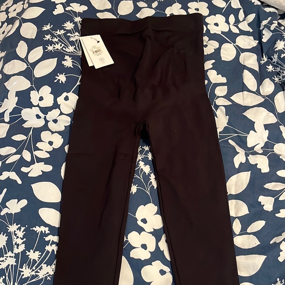 Blanqi Maternity support leggings. Brand new with tags, never worn.